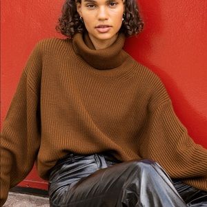 Aritzia Belize Sweater - Firefox brown - L